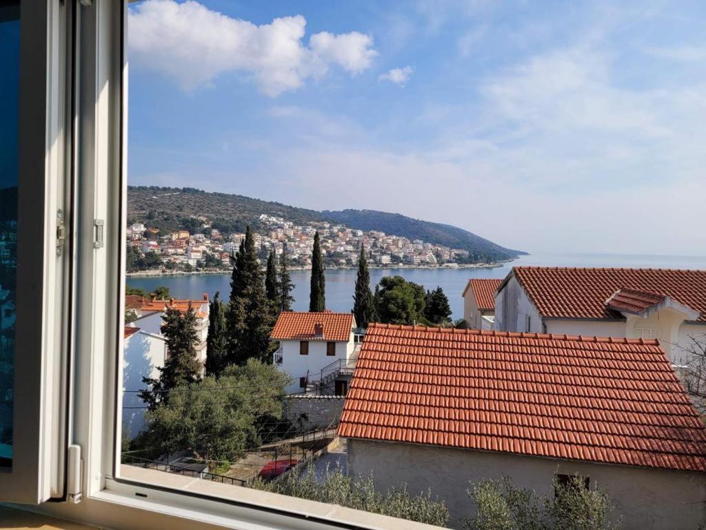 Gospino Apartment 1 Perfect For A Family Trogir Luaran gambar